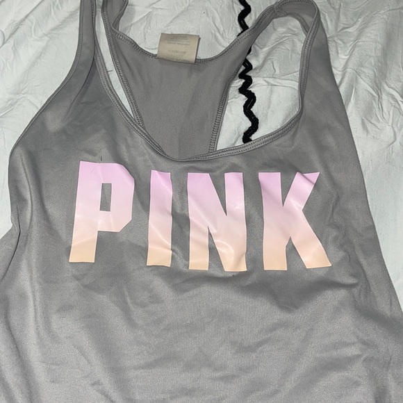 2 PINK tanks - Picture 5 of 8